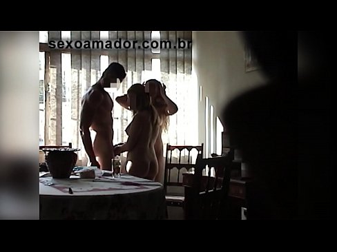 ❤️ Kynlífsvinir bjóða risastórum manni og þríeyki með sér Heimabakað klám á is.nudexxx.ru